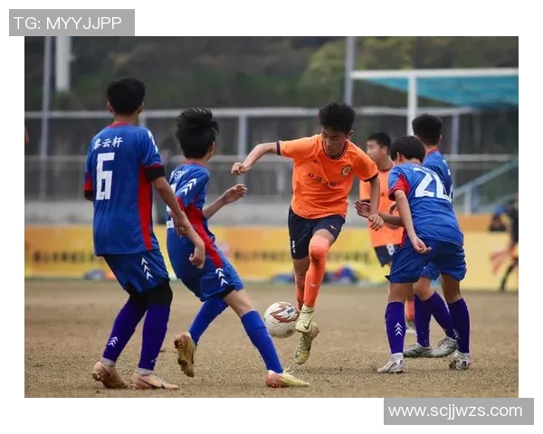 绝杀足球星卡见证绿茵荣耀热血对决点燃球迷激情梦想